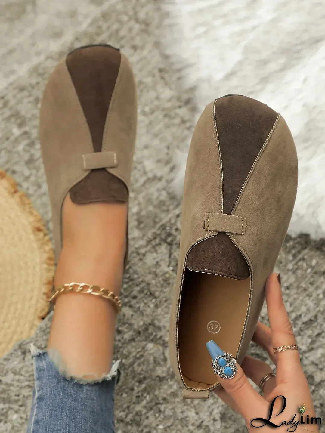Modern and Fashionable winter Sandals