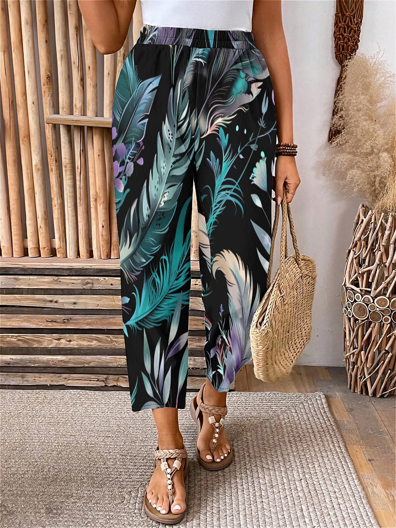 Plus Size Elastic Waist Dreamy Feathers Printed Pants