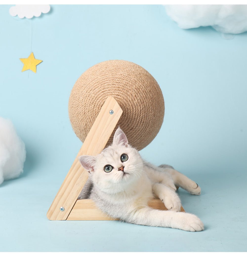 Cat Scratching Ball 🐱