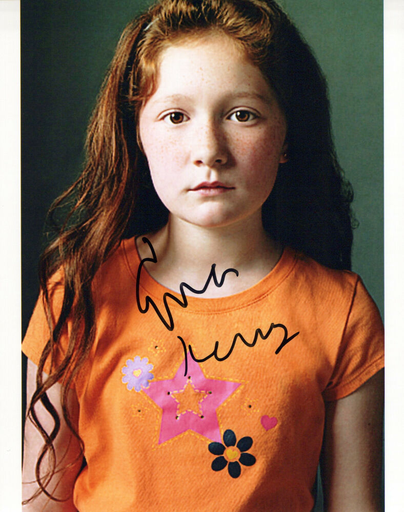 Emma Kenney glamour shot autographed Photo Poster painting signed 8x10 #4