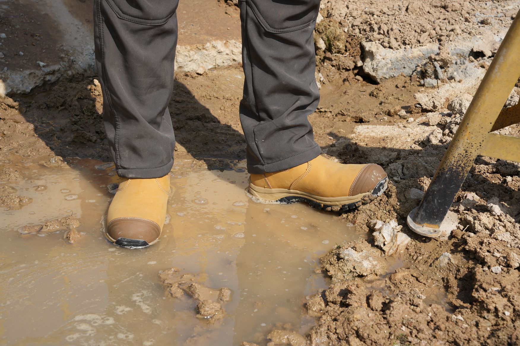The Surge in Safety Footwear: Trends and Reasons