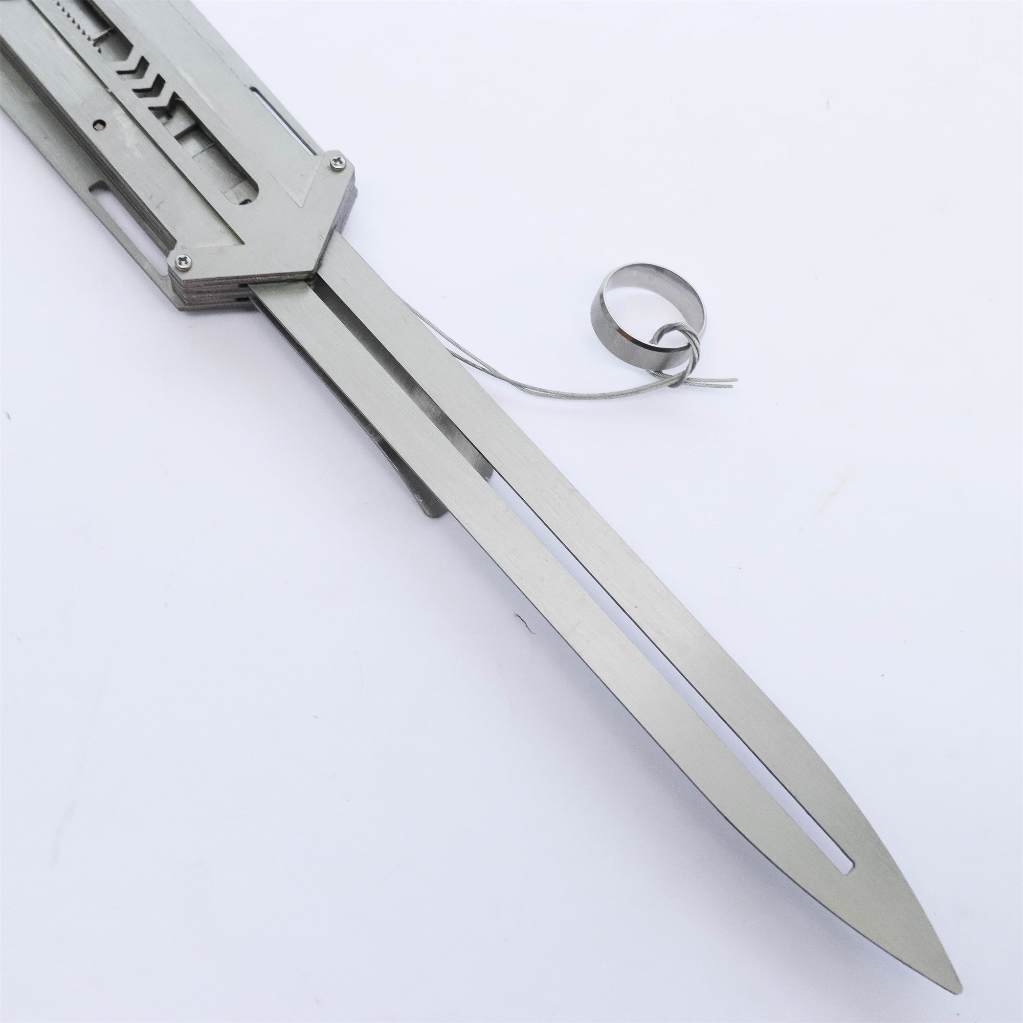 Hidden Blade Metal Assassin's hidden blade image 3