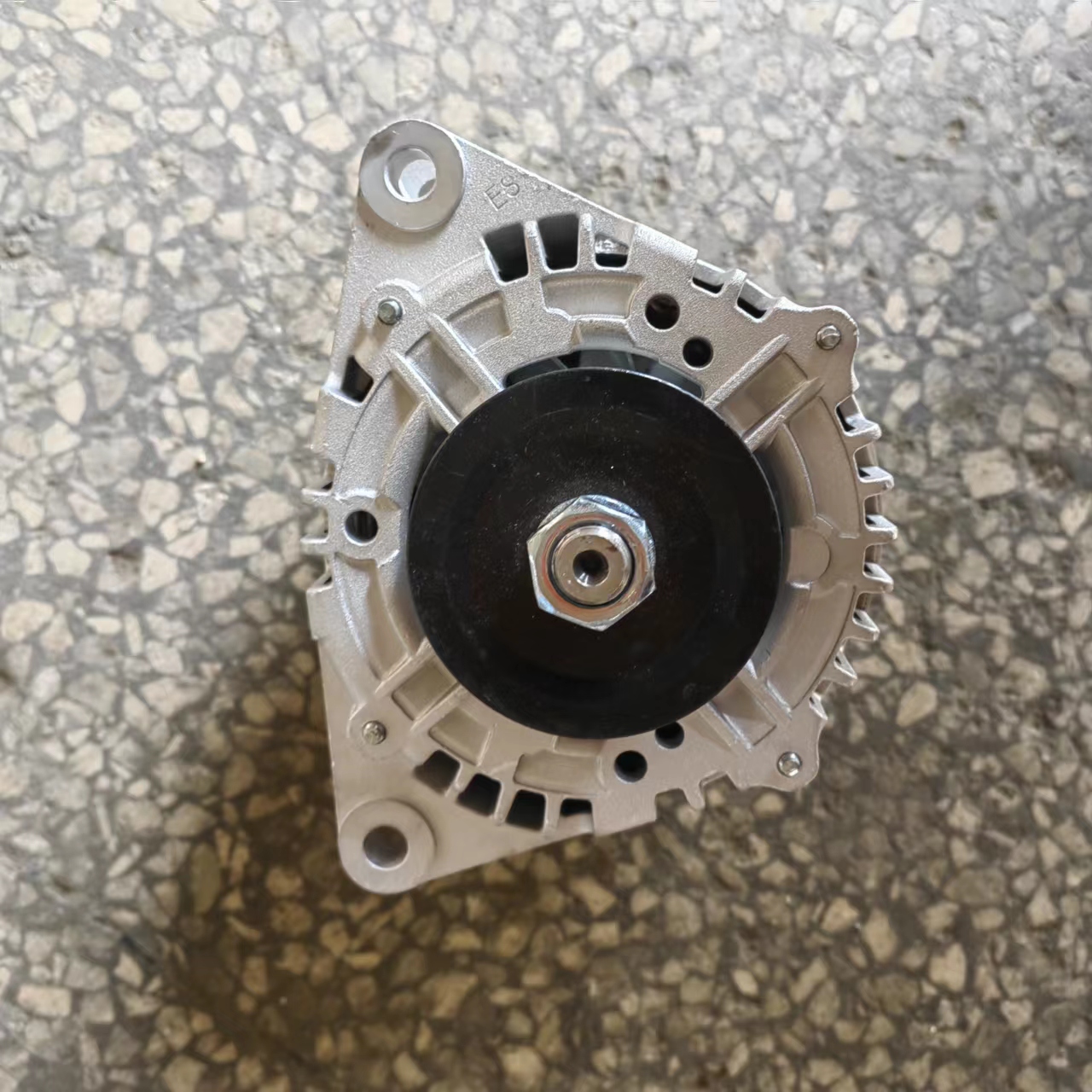 ATG20897 ALTERNATOR FITS FAW Jiefang Dachai Deutz 3701010-D445  JFZ236-0301 