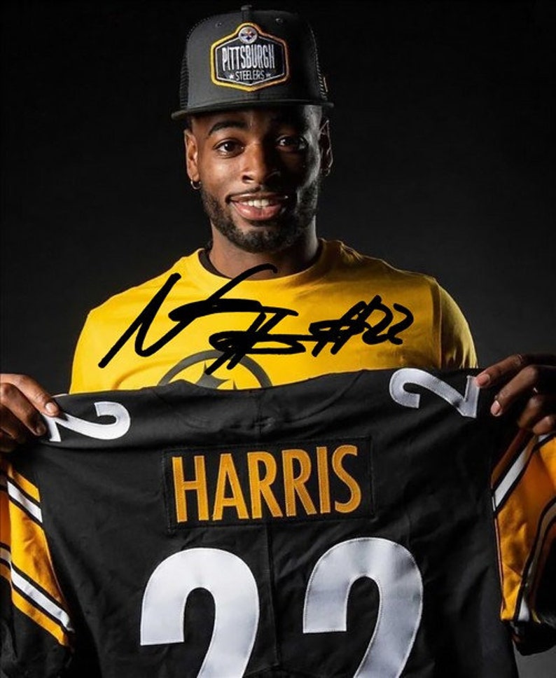 Najee Harris Signed Photo Poster painting 8X10 rp Autographed Pittsburgh Steelers