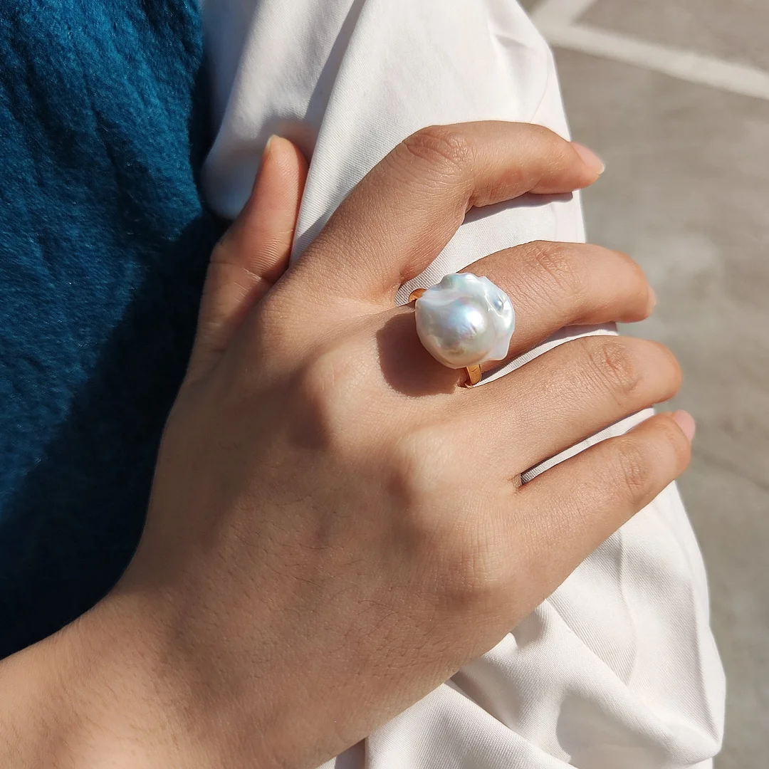 Premium Natural Freshwater Shaped Baroque Pearls | Vintage Court Finger Ring
