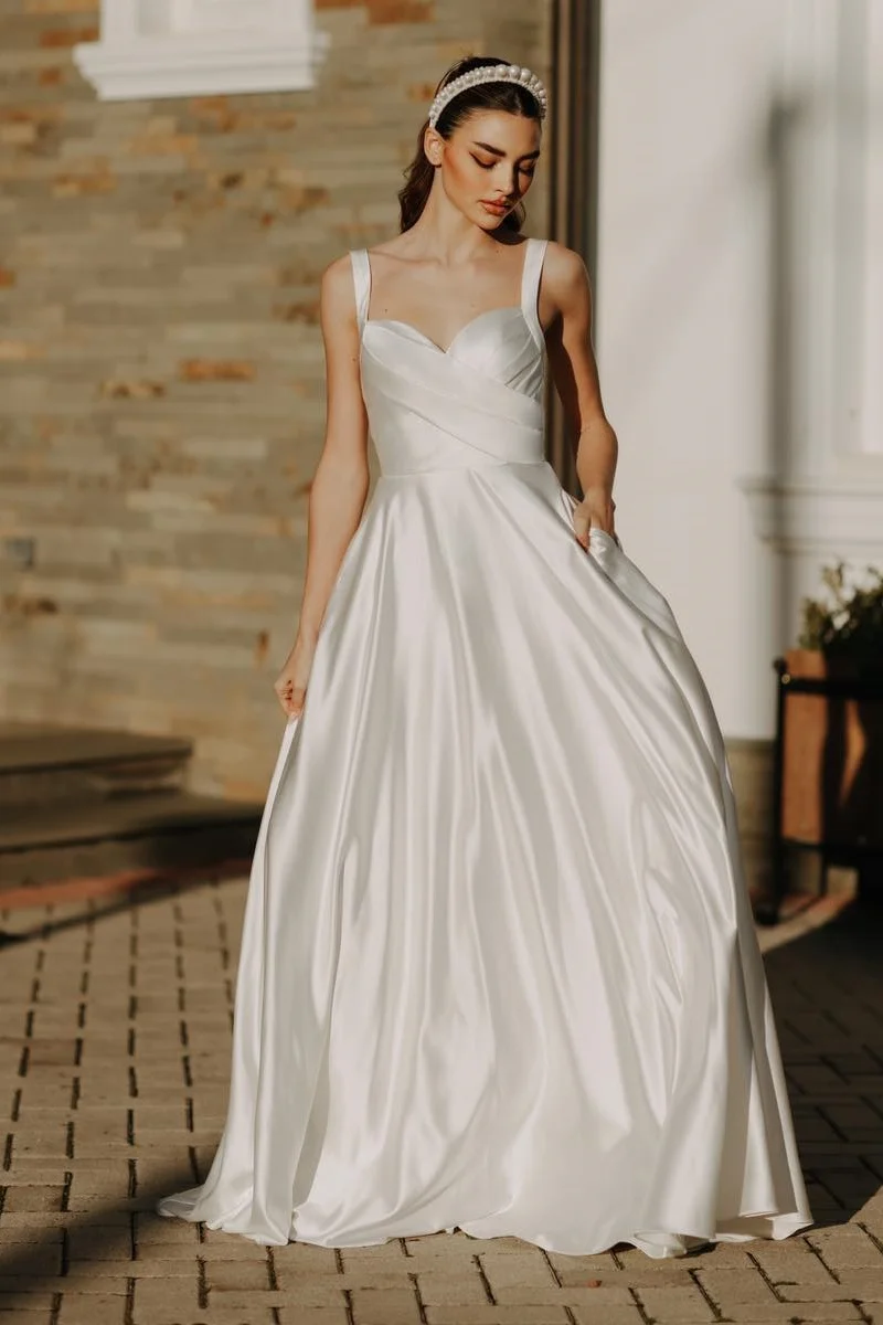 Daisda White Sleeveless Spaghetti Straps Sweetheart A-Line  Prom Dress 