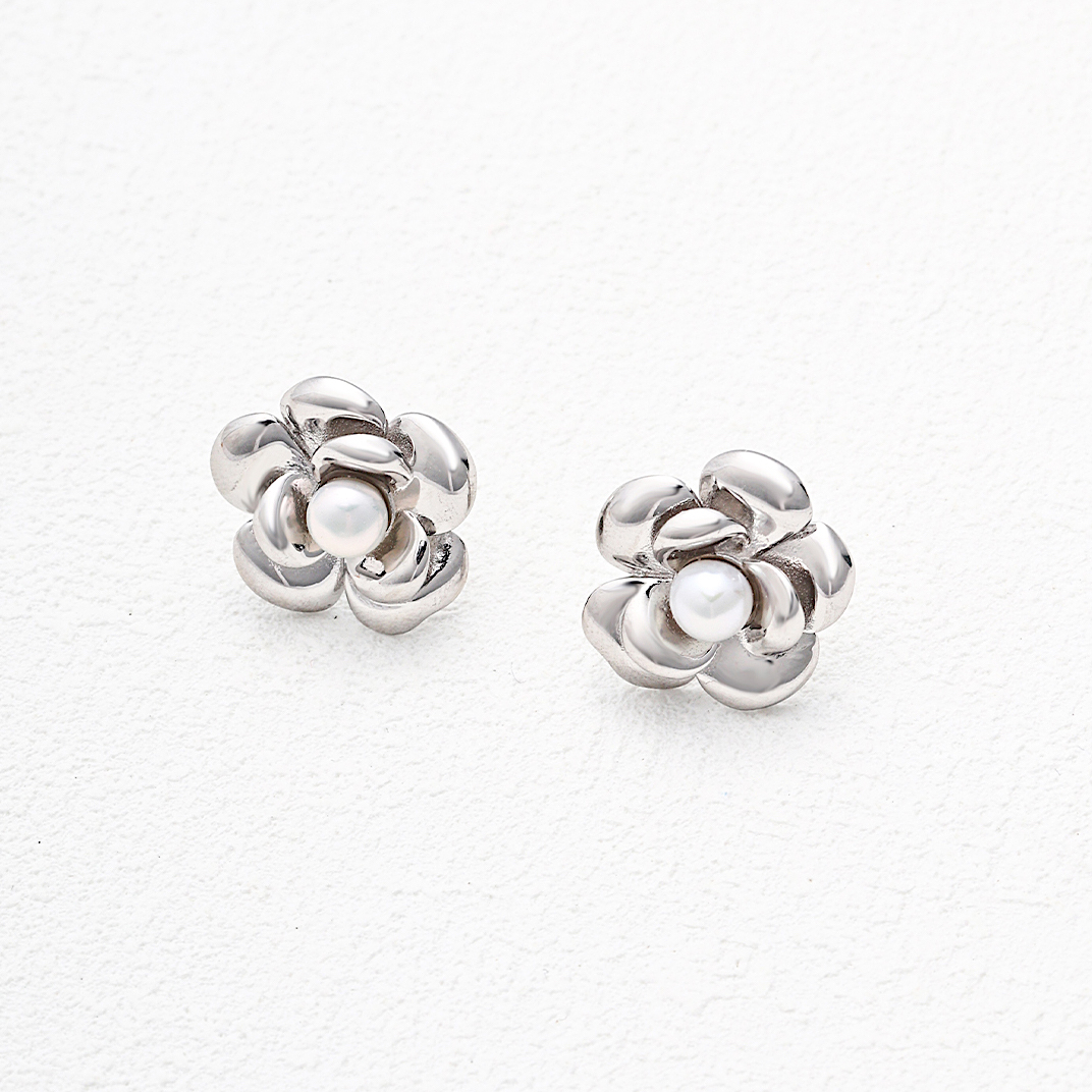 Camellia Pearl Gold Vermeil Stud Earrings