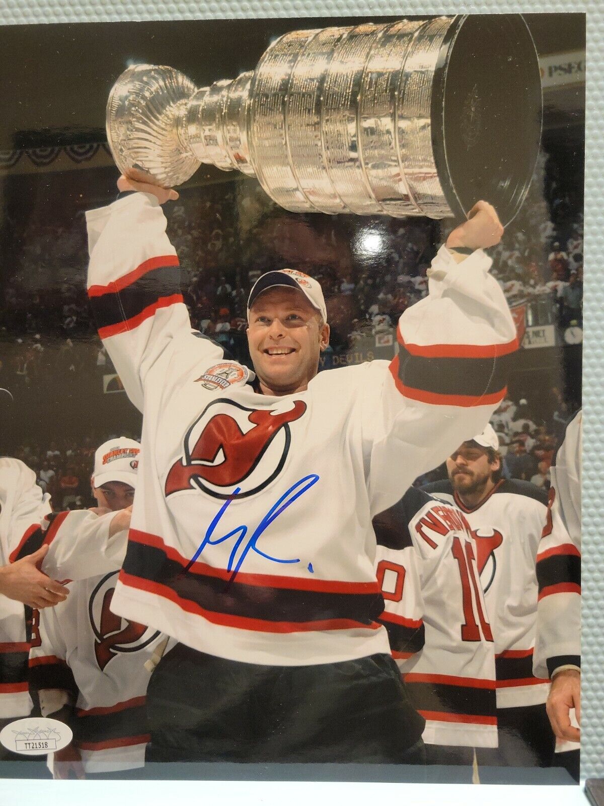 Autographed Martin Brodeur 8x10 Devils Photo Poster painting Signed JSA TT21518