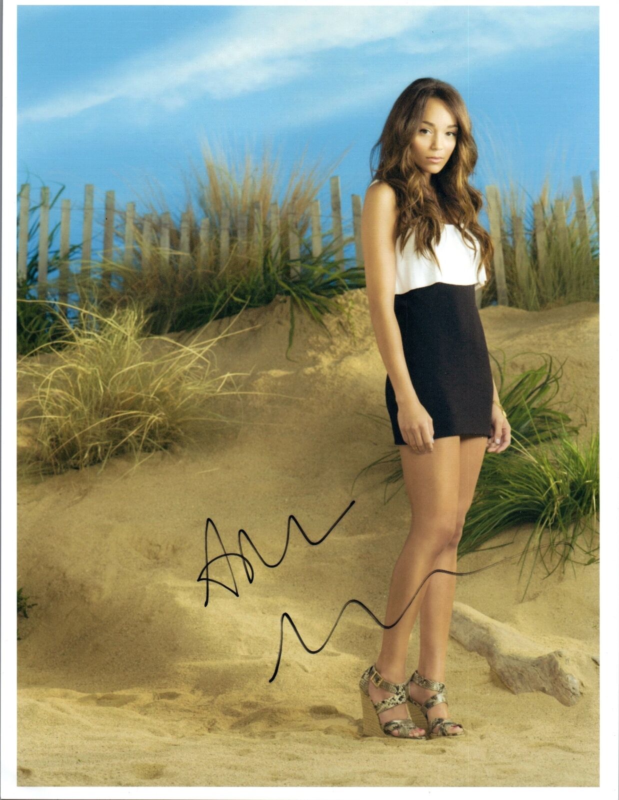 Ashley Madekwe Signed Autographed 8x10 Photo Poster painting Salem Revenge Sexy Actress COA VD