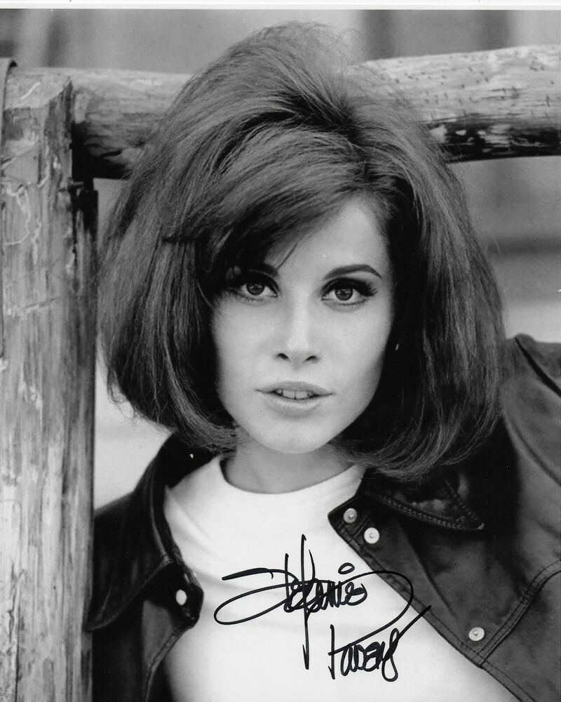 Stefanie Powers Original 8X10 Photo Poster painting #43 Signed In Person At Hollywood Show