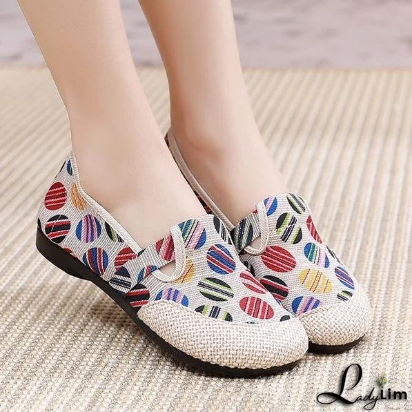 Modern and Comfortable winter Shoes