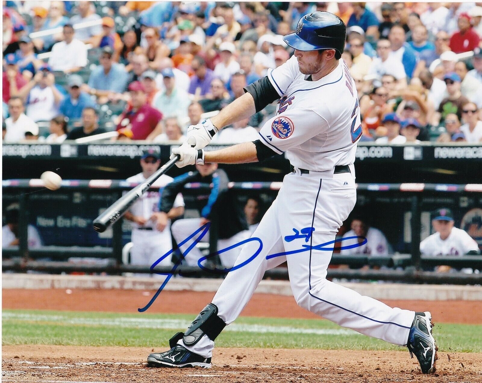 IKE DAVIS NEW YORK METS ACTION SIGNED 8x10