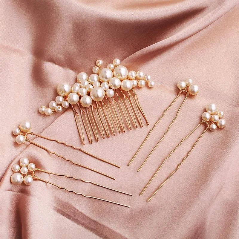 Pearls Adorned Hair Comb and Hairpin Set