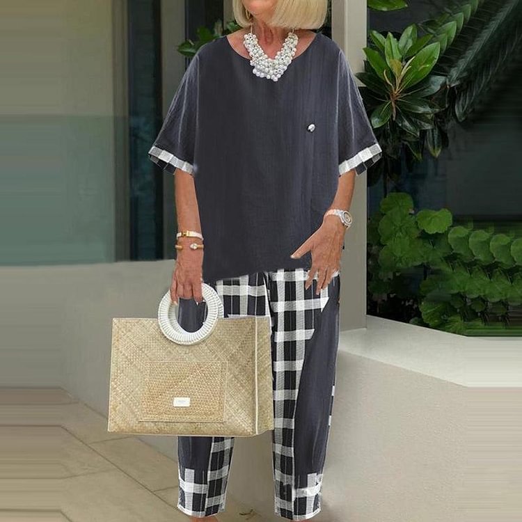 Women's Round Neck Top Printed Pants Two-Piece Suit