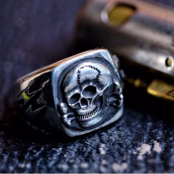 Sterling Silver Skull Lightning Ring
