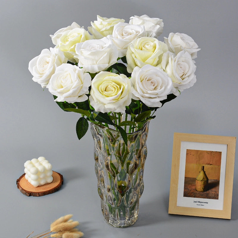 Lifelike Artificial Flowers Suitable For Office Cultural Environment High Quality Silk Flowers