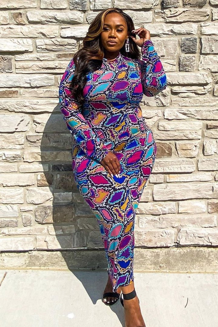 Plus Size Long Sleeve Bodycon Midi Print Dress - Shop Trendy Women's Clothing | LoverChic