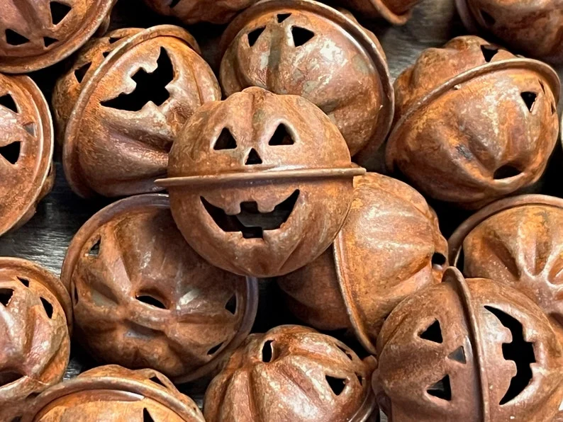 Rusty Metal Pumpkin Jingle Bells