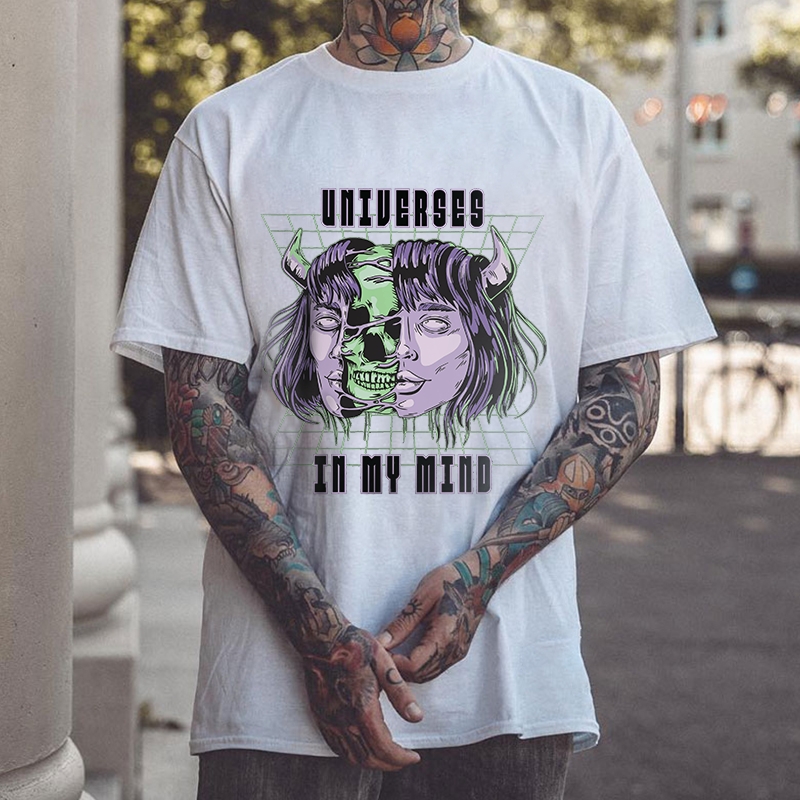 UNIVERSES IN MY MIND GRAPHIC PRINT T-shirt