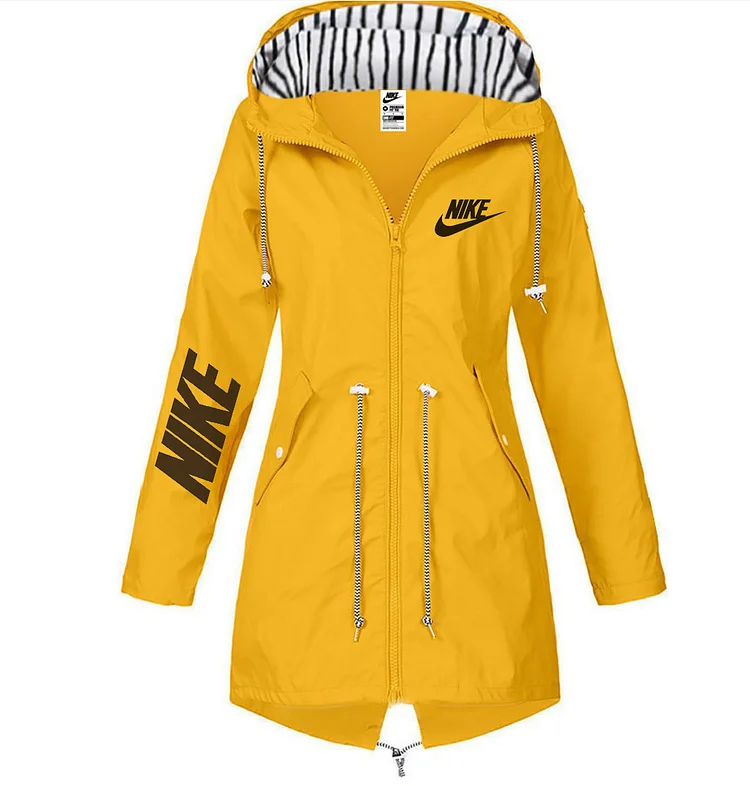 Lekka kurtka Nike z kapturem i zamkiem błyskawicznym na jesień i zimę