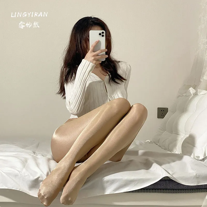 Churchf Open Stockings Interesting Women Feel The Temptation To Take Off Pantyhose Transparent Black Silk Large Size