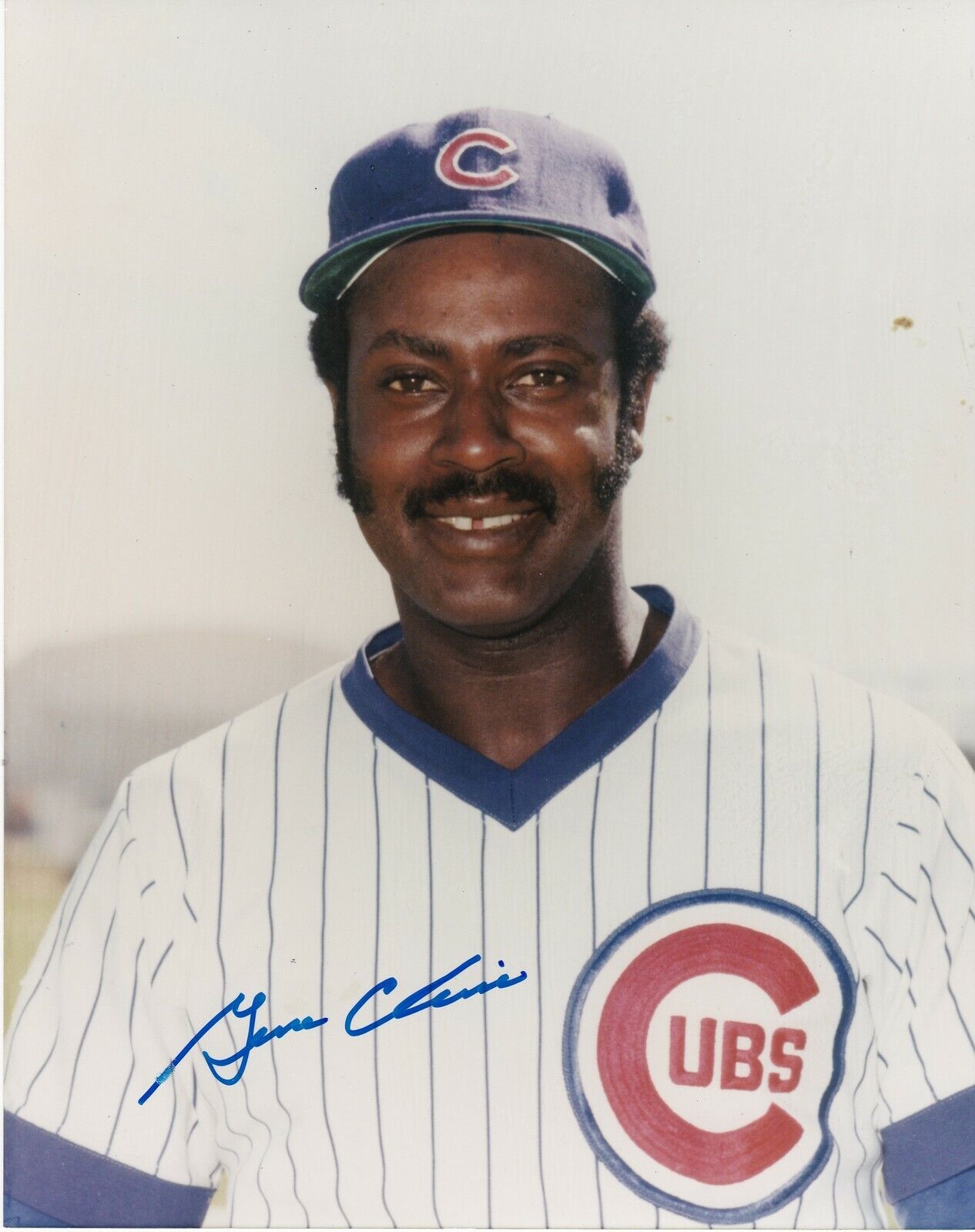 GENE CLINES CHICAGO CUBS ACTION SIGNED 8x10