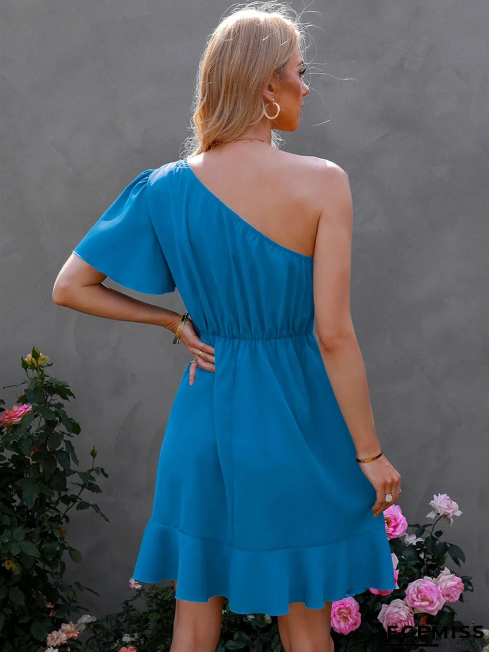 Women's Dress With Off-the-shoulder Flounces And Small Dresses | EGEMISS