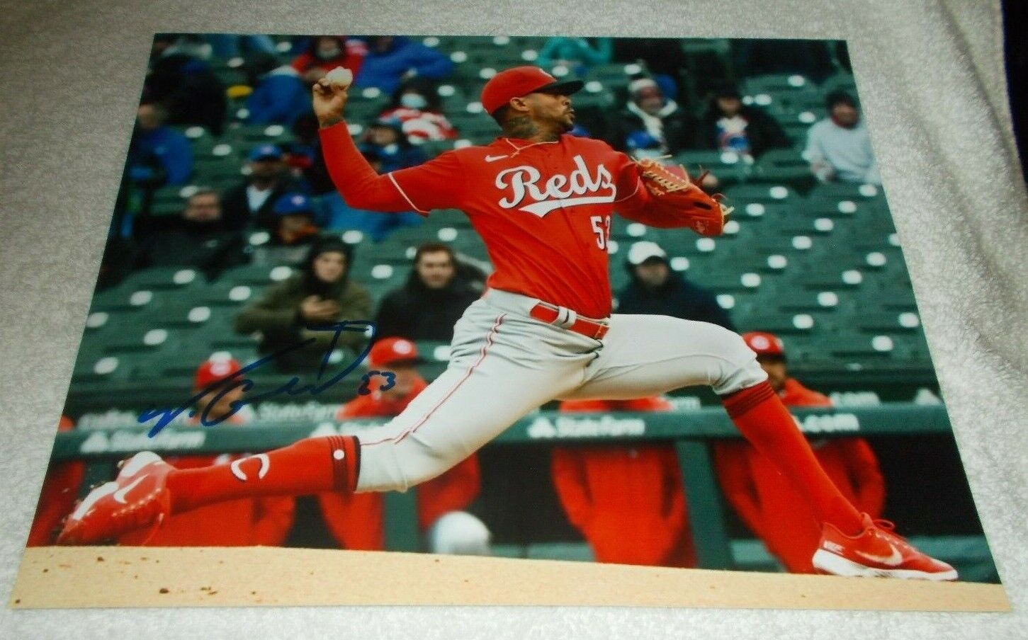 VLADIMIR GUTIERREZ Cincinnati Reds SIGNED AUTOGRAPHED 8x10 Photo Poster painting COA Baseball