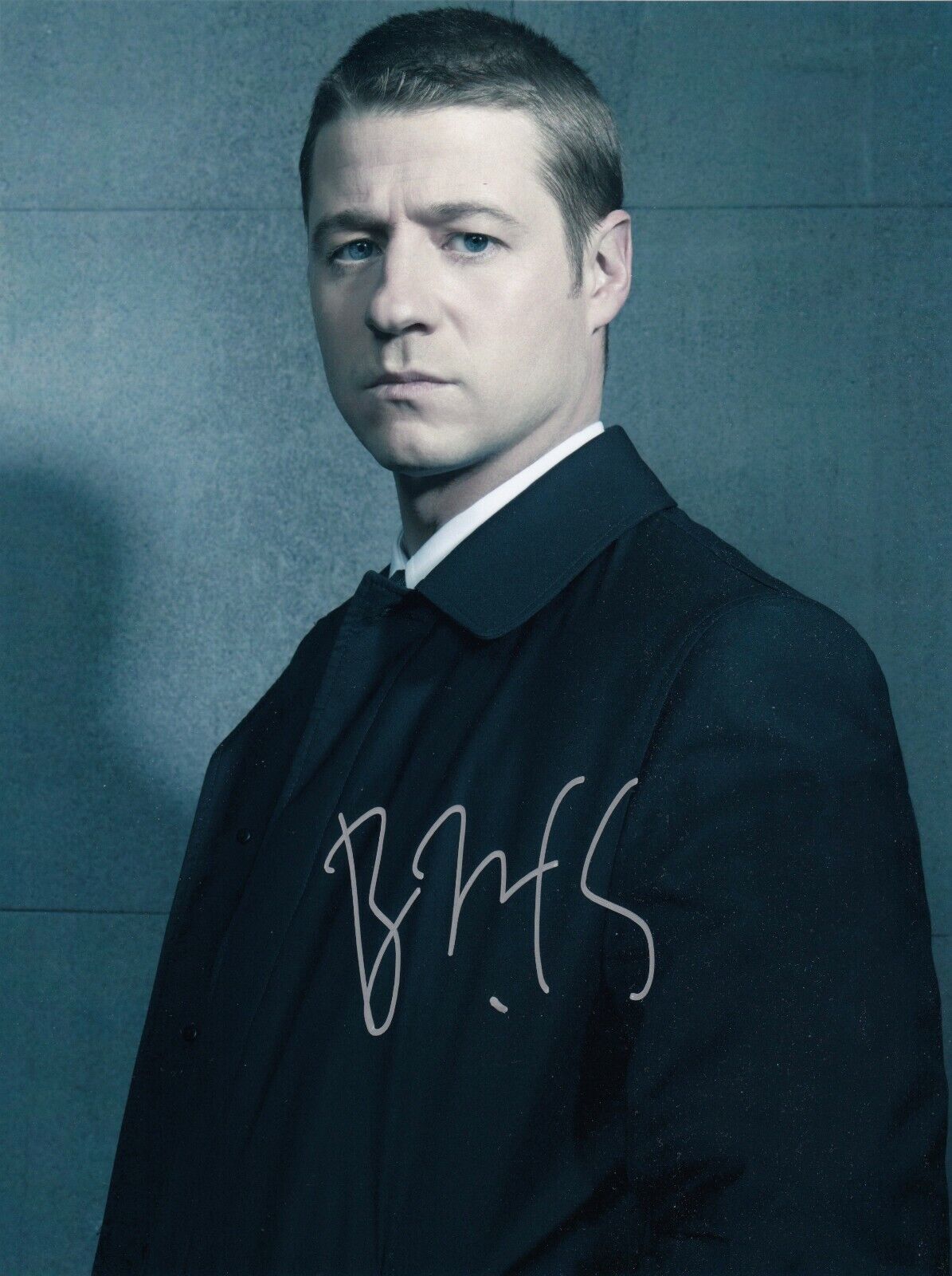 Ben Mckenzie Signed Auto 8 x 10 Photo Poster paintinggraph