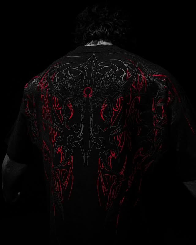 Nightfall’s Grasp Oversized T-Shirt [Red]