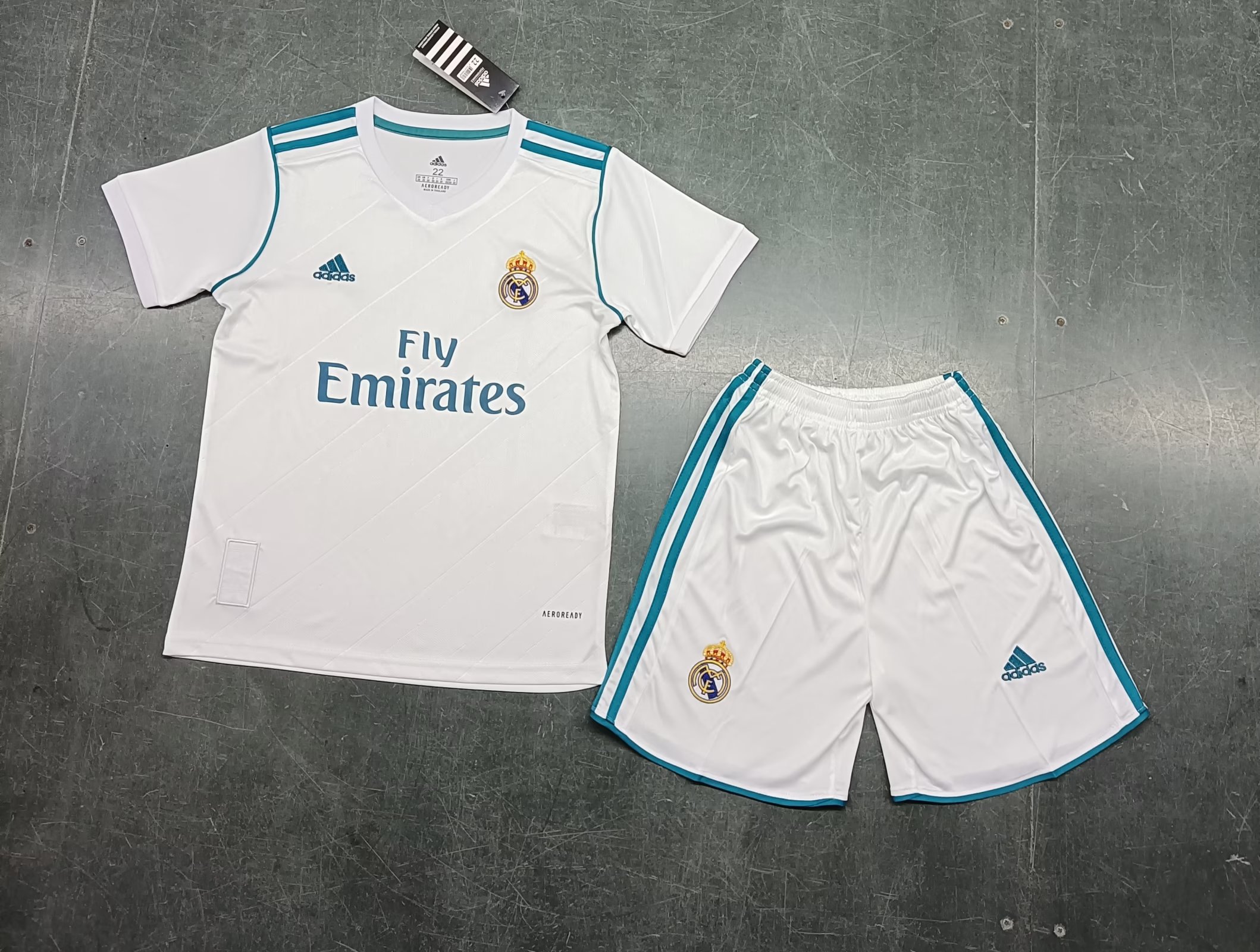 2017-2018 Real Madrid Home Kids Kit Football Shirt Thai Quality