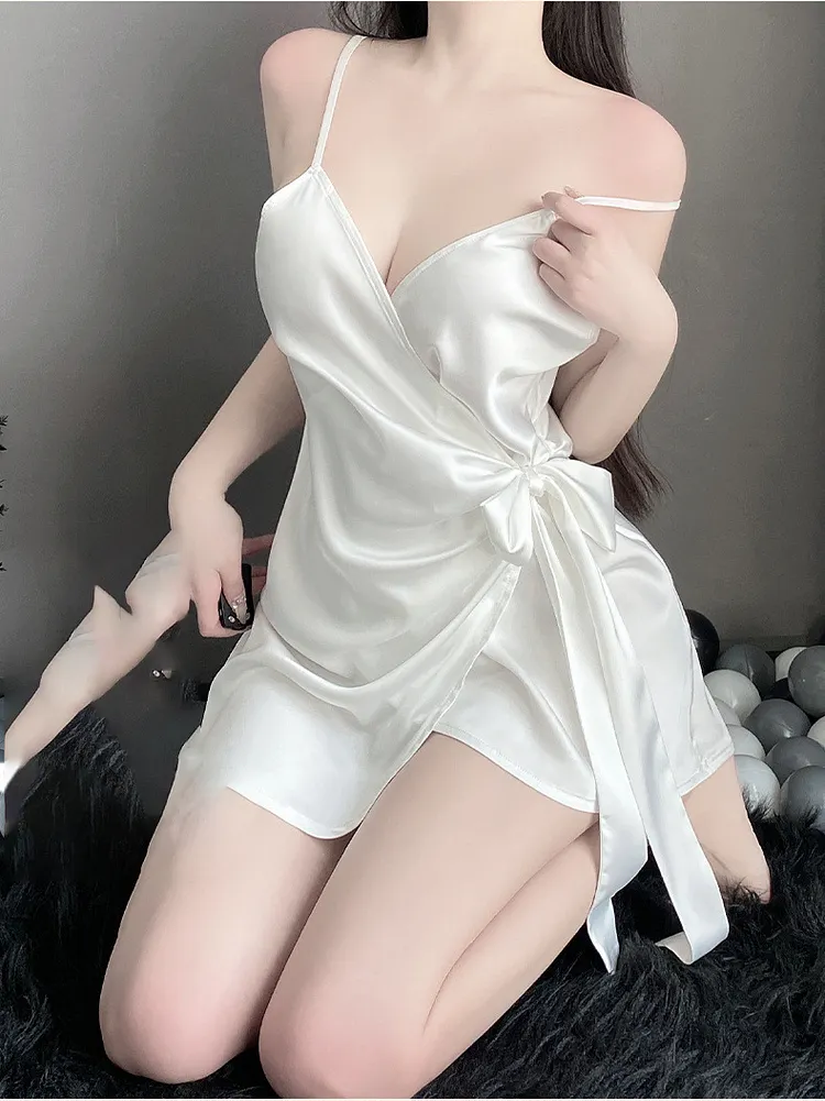New Side Slits Satin Sleepwear Nightgown Hot Sexy Large Size Mature Ladies Sexy Lingerie for Teen Girls