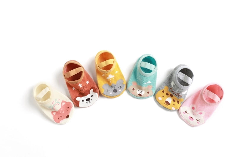 Kid’s Cute Letter Star Cotton Jacquard Crew Socks 2 Pieces