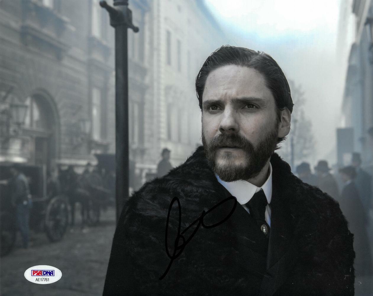 Daniel Bruhl Signed The Alienist Autographed 8x10 Photo Poster painting PSA/DNA #AE17761