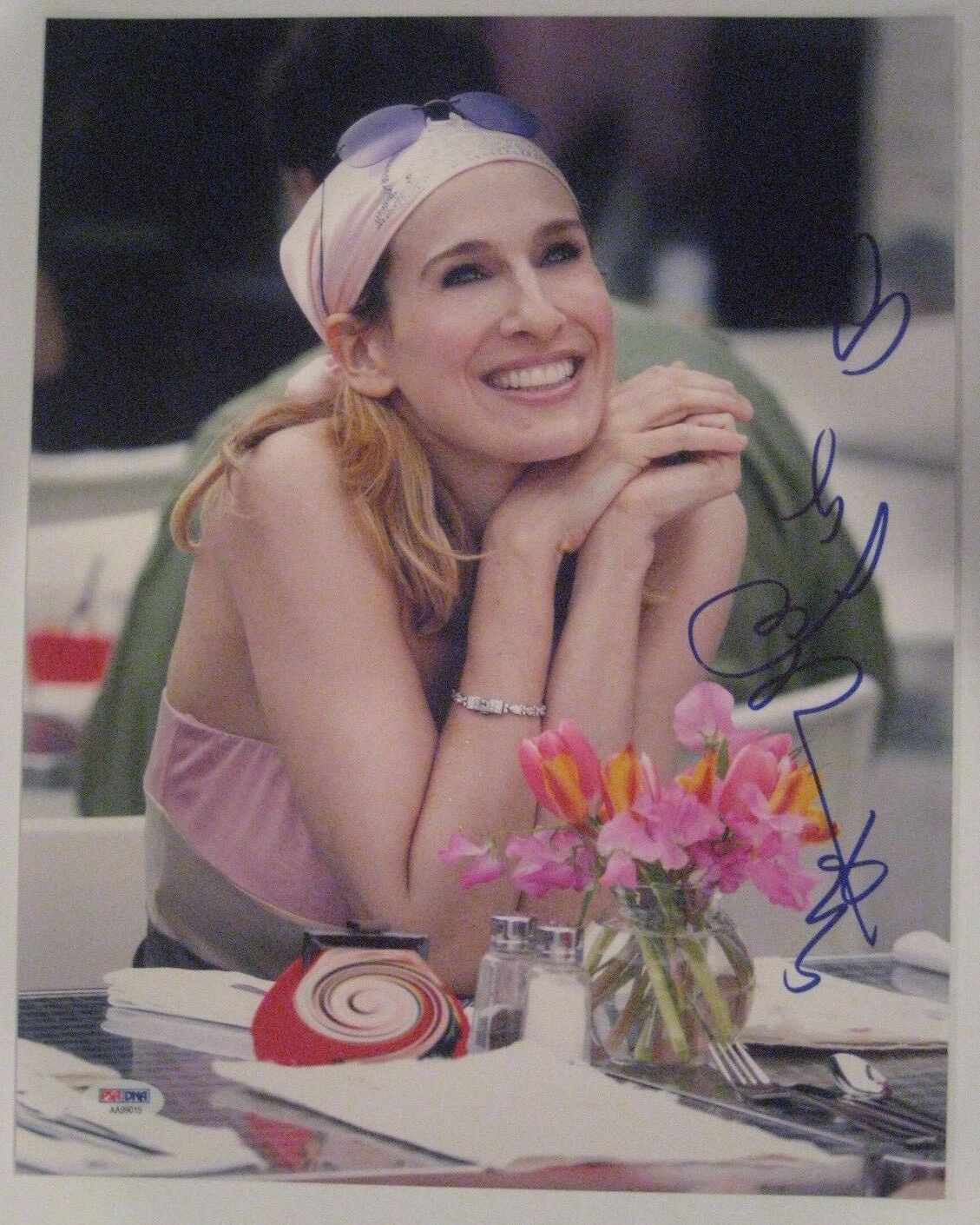 SARAH JESSICA PARKER Signed SEX IN THE CITY 11x14 Photo Poster painting with PSA COA