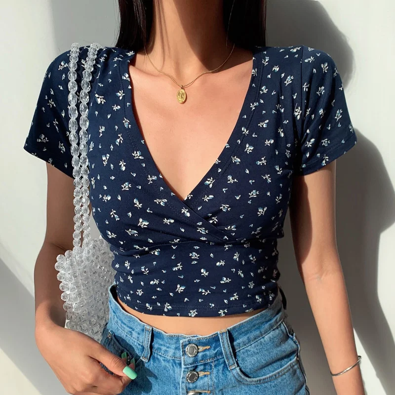 Uveng Uveng Floral Cross V-Neck Slim Short Crop Short-Sleeve T-Shirt Women's Top 2024 Summer New Fashion