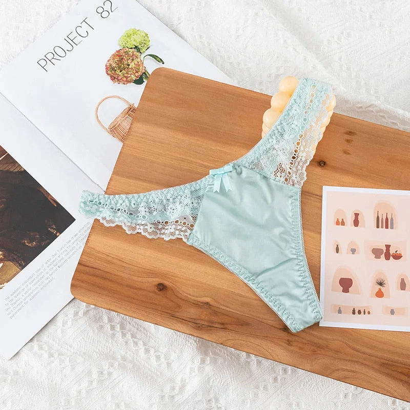 European Style Sexy Thongs Fashion Hollowed Out Comfort Panties Low Waist Seamless G-String T Pants Sexy Lace Panties Lingerie