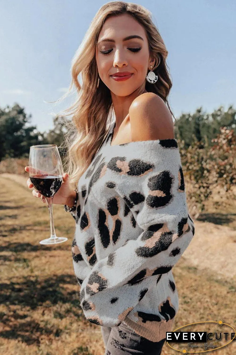 White V-neck Leopard Print Puff Sleeve Sweater