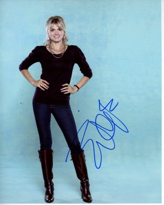 ELIZA COUPE Signed Autographed HAPPY ENDINGS JANE KERKOVICH-WILLIAMS Photo Poster painting