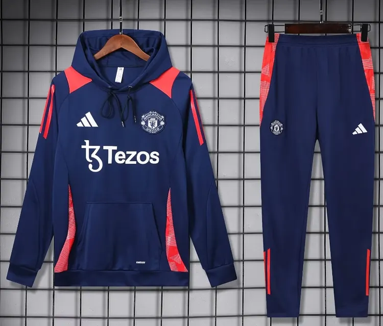 25-26 season Manchester United training hooded training jersey