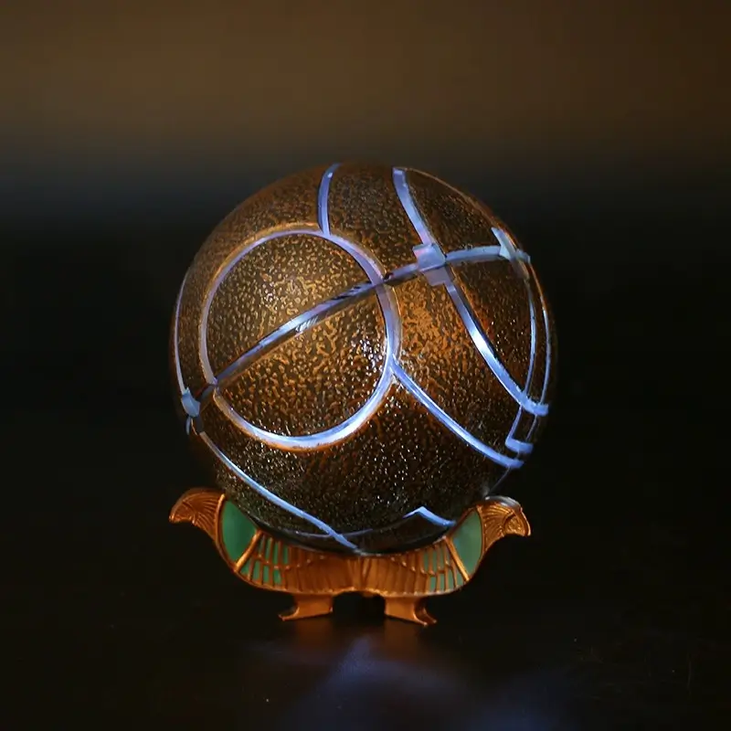 Hidden Blade Assassin's Creed the Golden Apple of Eden image 2