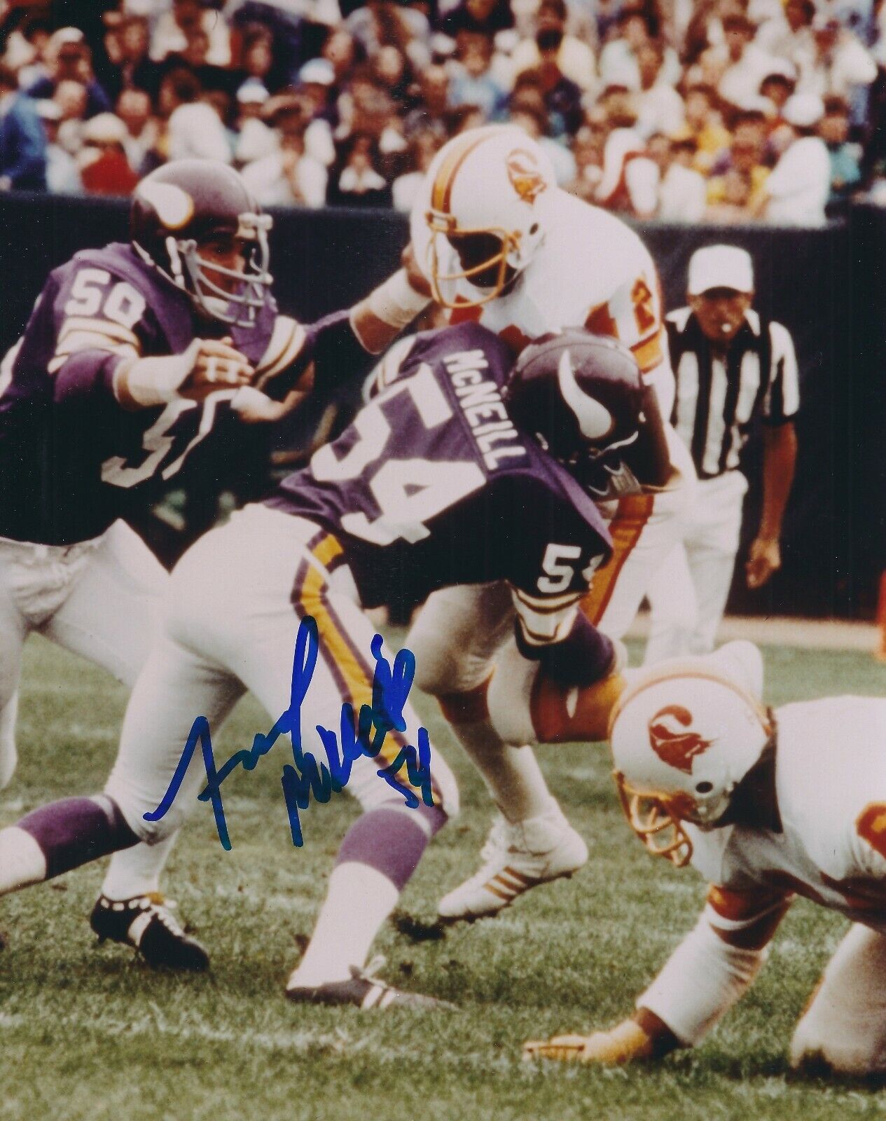 Signed 8x10 FRED MCNEILL Minnesota Vikings Autographed Photo Poster painting - w/COA