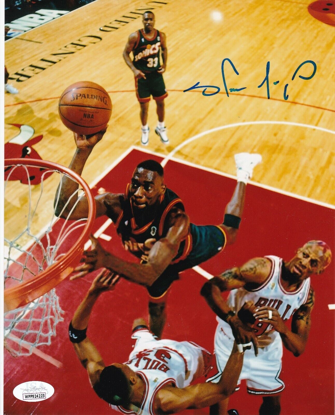 SHAWN KEMP SEATTLE SUPER SONICS JSA AUTHENTICATED ACTION SIGNED 8X10