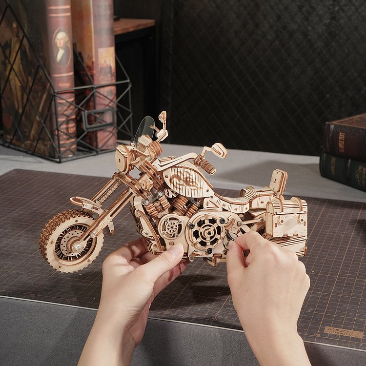 Cruiser Motorcycle ROKR Puzzle 3D Madera Adultos Maquetas de Madera para Construir Engranajes Mecánicos Motocicleta de Crucero