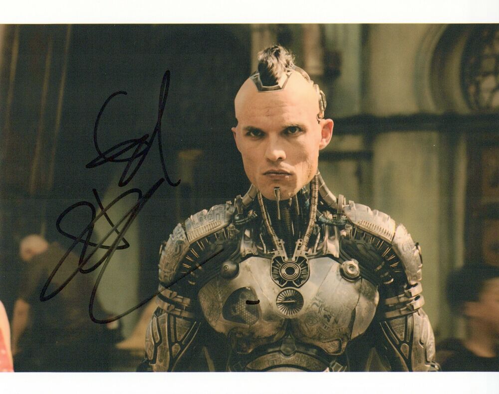 Ed Skrein Alita Battle Angel autographed Photo Poster painting signed 8x10 #21 Zapan