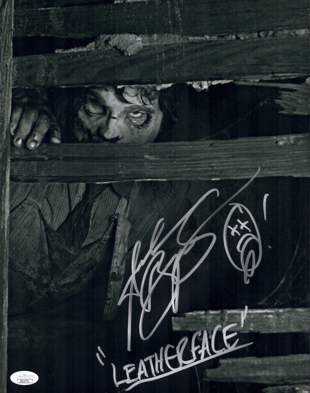 ANDREW BRYNIARSKI Signed 11x14 TEXAS CHAINSAW MASSACRE Photo Poster painting Autograph JSA COA