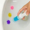 Gel de nettoyage parfum&eacute; pour toilettes &agrave; petites fleurs
