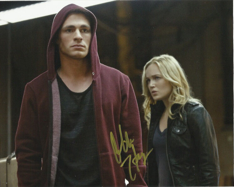 Arrow Colton Haynes Autographed Signed 8x10 Photo Poster painting COA