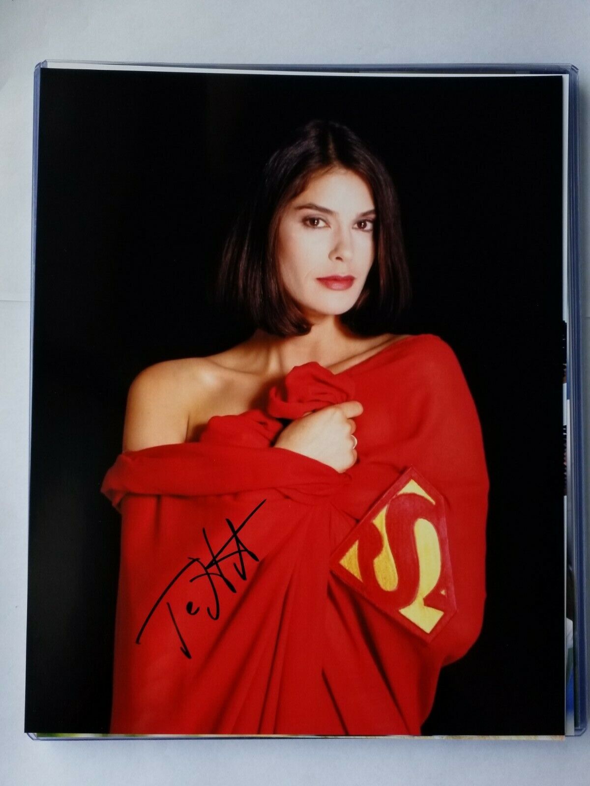 Autographed Teri Hatcher Authentic Signed 8 x 10 Photo Poster painting Very Nice