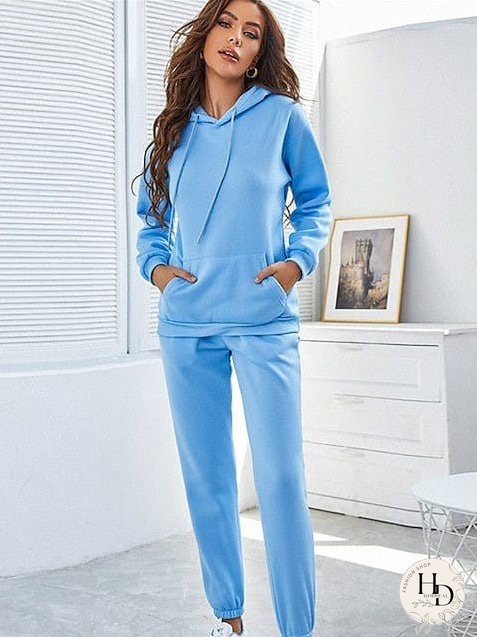 Stylish and Comfy Sweatsuit for Women
